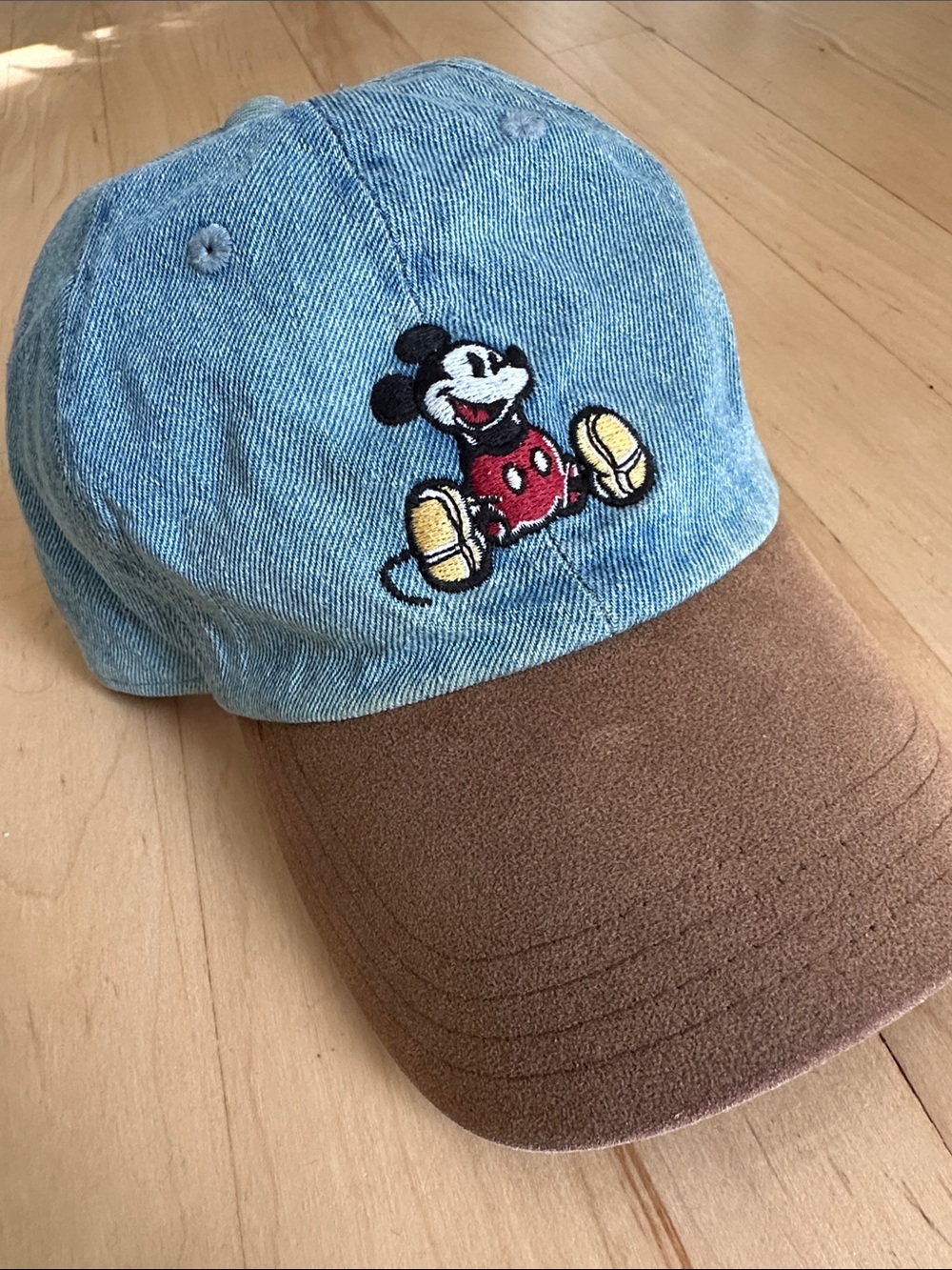Mickey cap- Disney